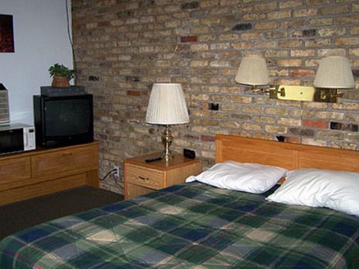 Hart Motel - Web Listing (newer photo)